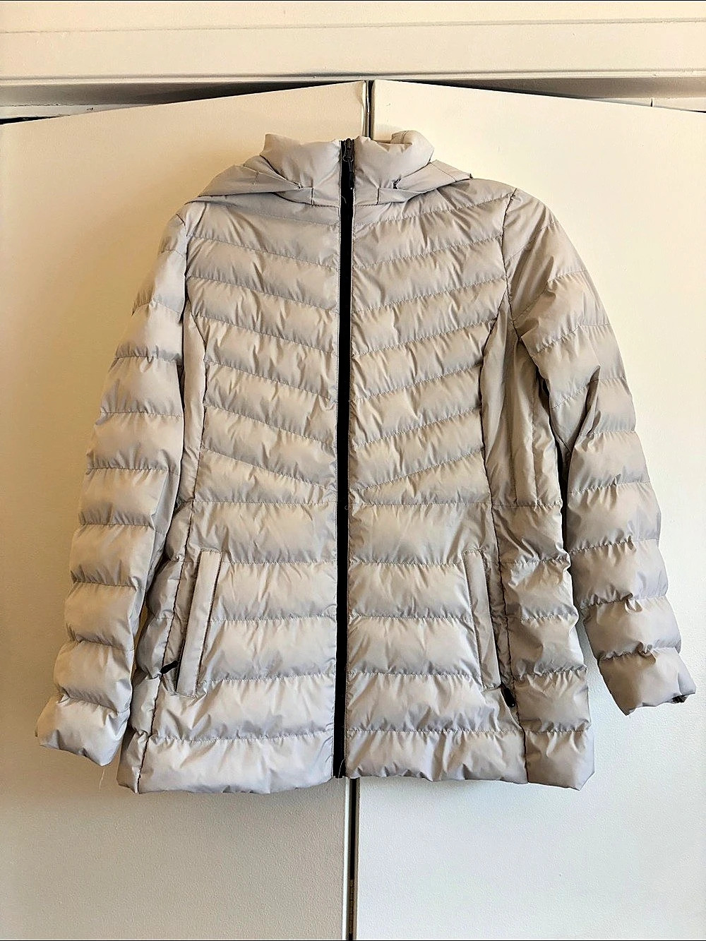 32 Degrees Heat Puffer Jacket in White Size Large Like New